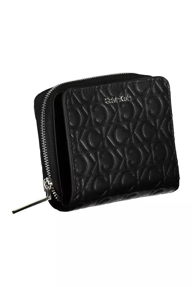 Elegant Black Zip Wallet with Contrast Detailing