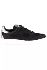 Eleganti sneaker in pelle nera con dettagli in pizzo