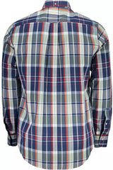 Klassisches grünes Button-Down-Herrenhemd