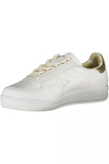 Sleek White Lace-Up Sports Sports