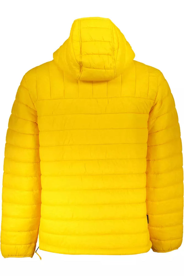 Veste à capuche jaune vibrante avec des détails contrastés