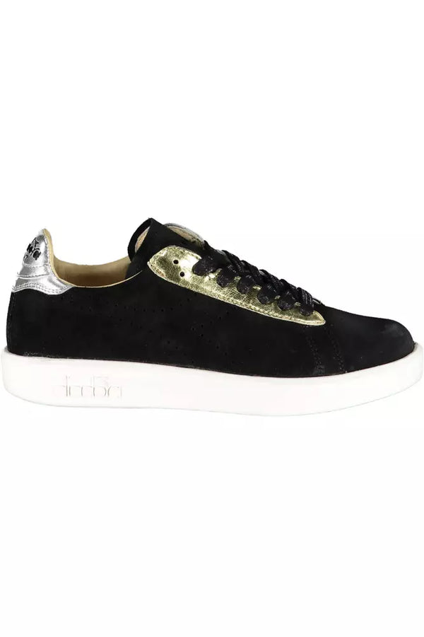 Eleganti sneaker in pelle nera con dettagli contrastanti