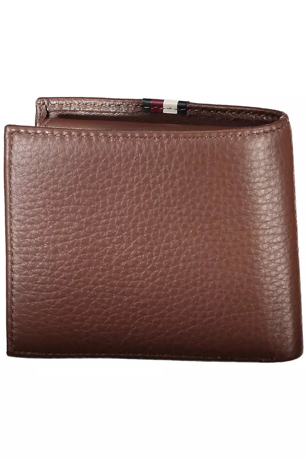 Elegant Leather Bifold Wallet with Coin Purse