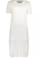 Robe courte brodée blanche chic