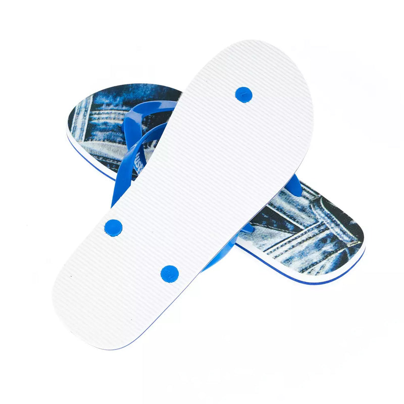 Les tongs à bleu clair à la mode pour les hommes