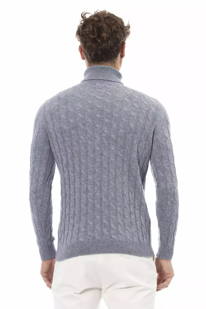 Eleganter hellblauer Rollkragenpullover