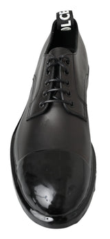 Elegantes zapatos de cuero Derby Lace-Up en negro