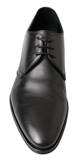 Chaussures de derby en cuir noir classique