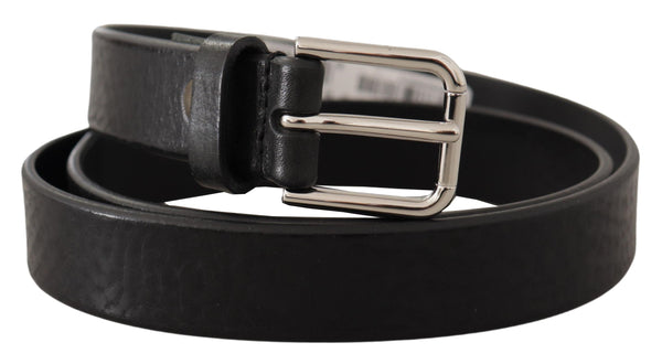 Ceinture en cuir noir élégant avec boucle en métal