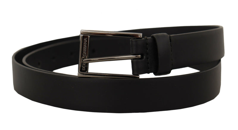 Ceinture en cuir noir élégant avec boucle en métal