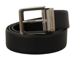 Ceinture en cuir noir élégant avec boucle en métal