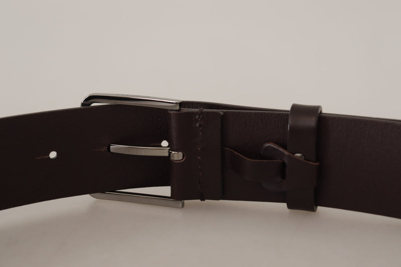 Ceinture en cuir brun foncé élégant