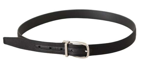 Ceinture de créateurs de canaux en cuir noir élégant