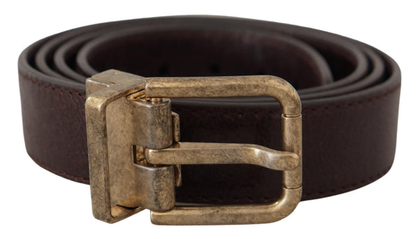 Ceinture en cuir élégante avec boucle gravée