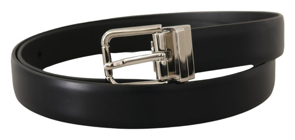 Ceinture en cuir noir élégant avec boucle en métal