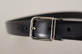 Ceinture en cuir noir élégant avec boucle en métal