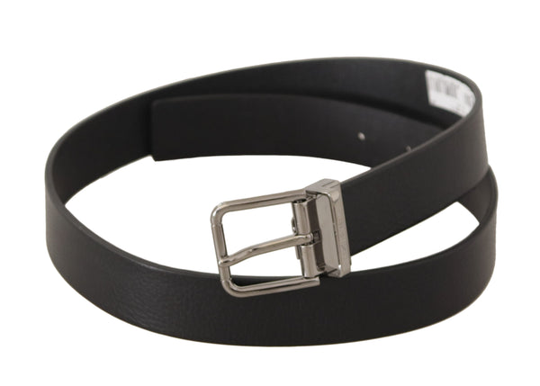 Ceinture en cuir noir élégant avec boucle en métal