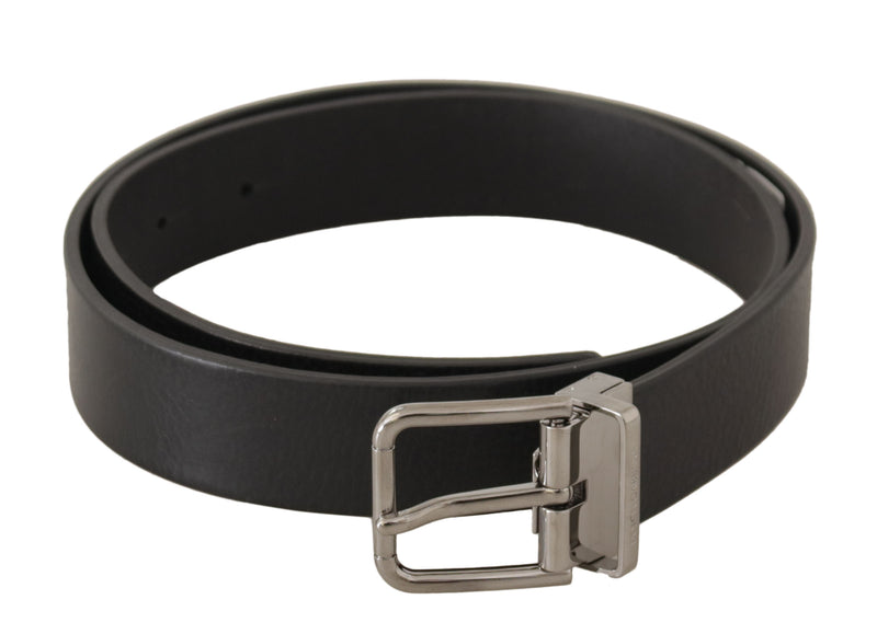 Ceinture en cuir noir élégant avec boucle en métal