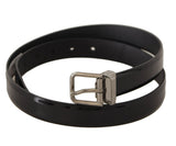 Ceinture en cuir noir élégant avec boucle en métal