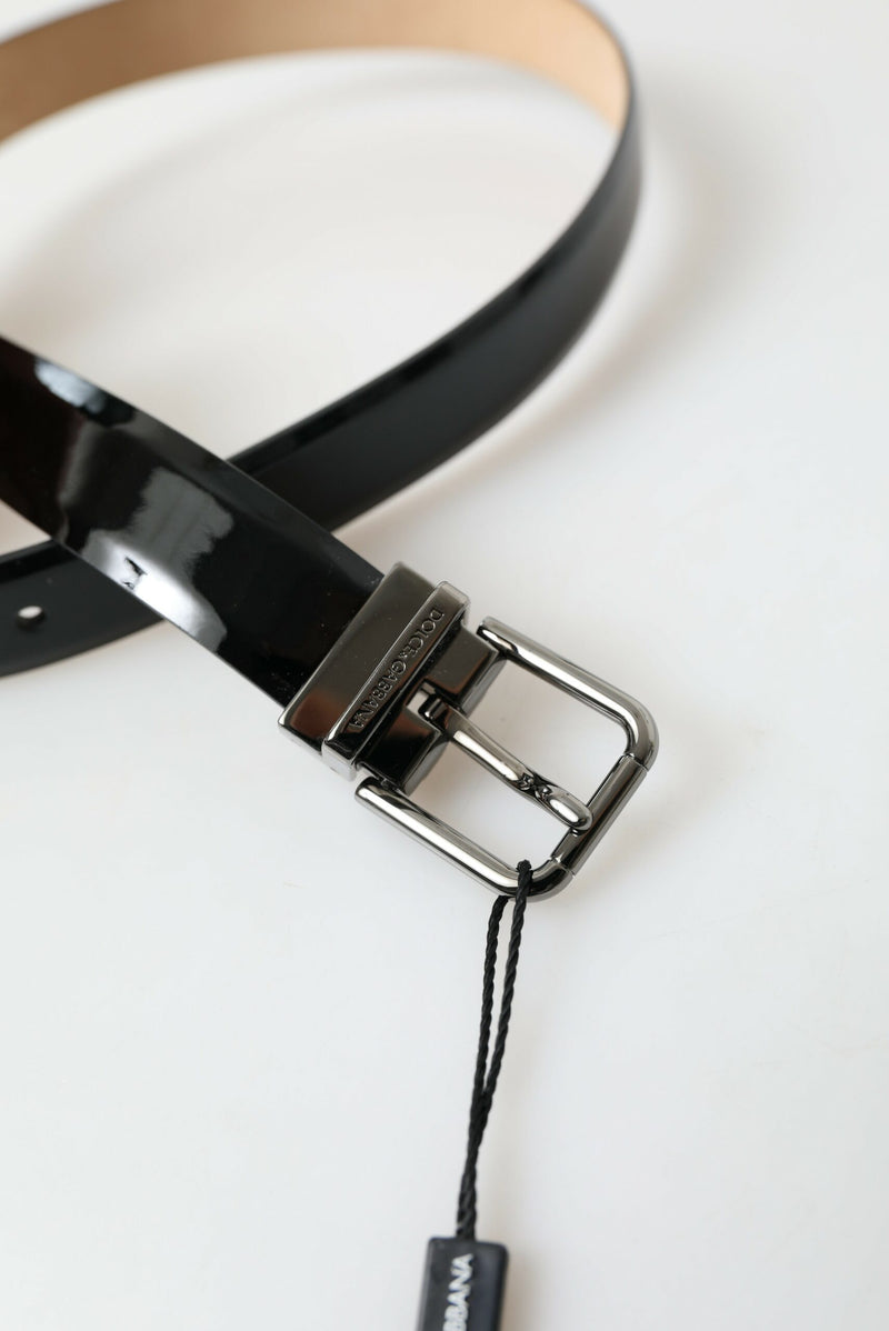 Ceinture en cuir noir élégant avec boucle en métal