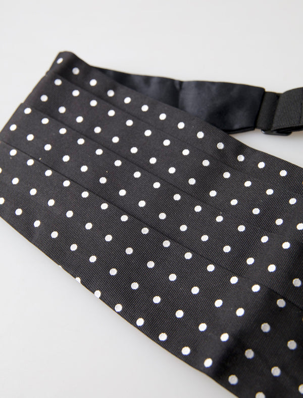 Elegante Seidenschwarz -Weiß -Polka -Dot -Cummerbund