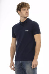 Polo de algodón bordado azul elegante