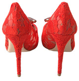 Talons de dentelle rouge chic avec l'embellissement en cristal