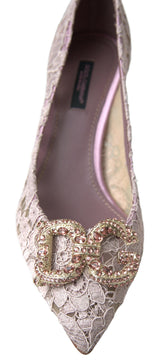 Elegantes tacones de cristal rosa rosa