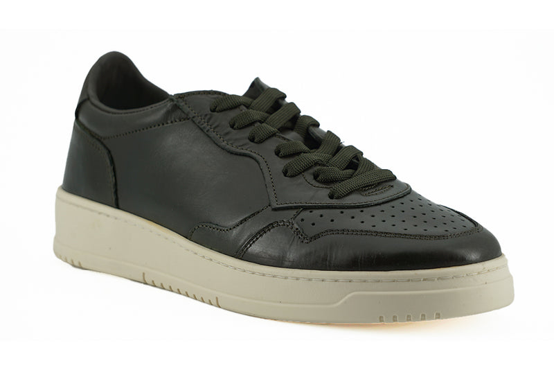 Sneaker eleganti in pelle marrone scuro