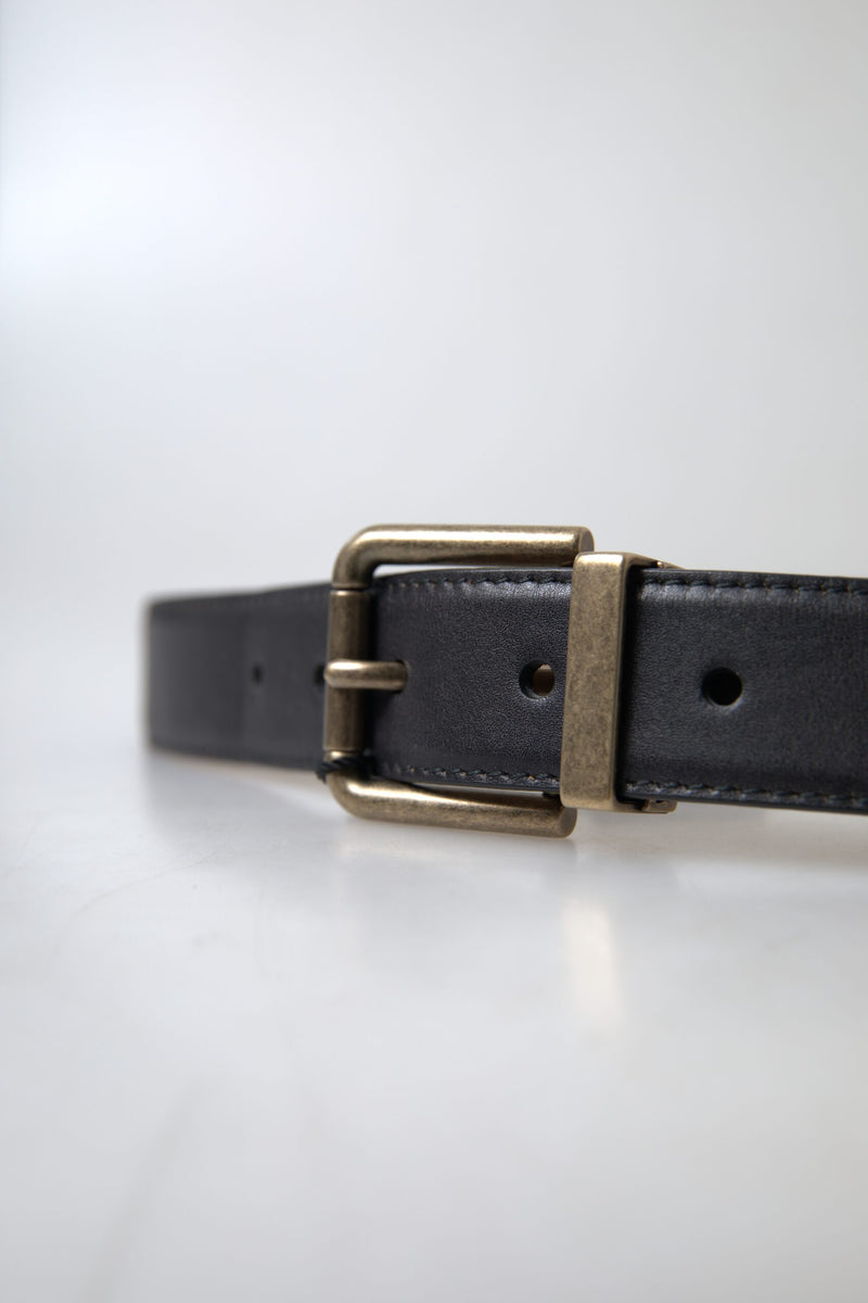 Ceinture en cuir noir élégant avec boucle en métal