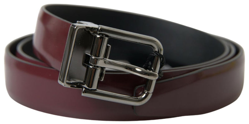 Ceinture en cuir Bordeaux élégante avec boucle en métal