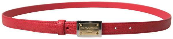 Ceinture de créateurs en cuir rouge élégant