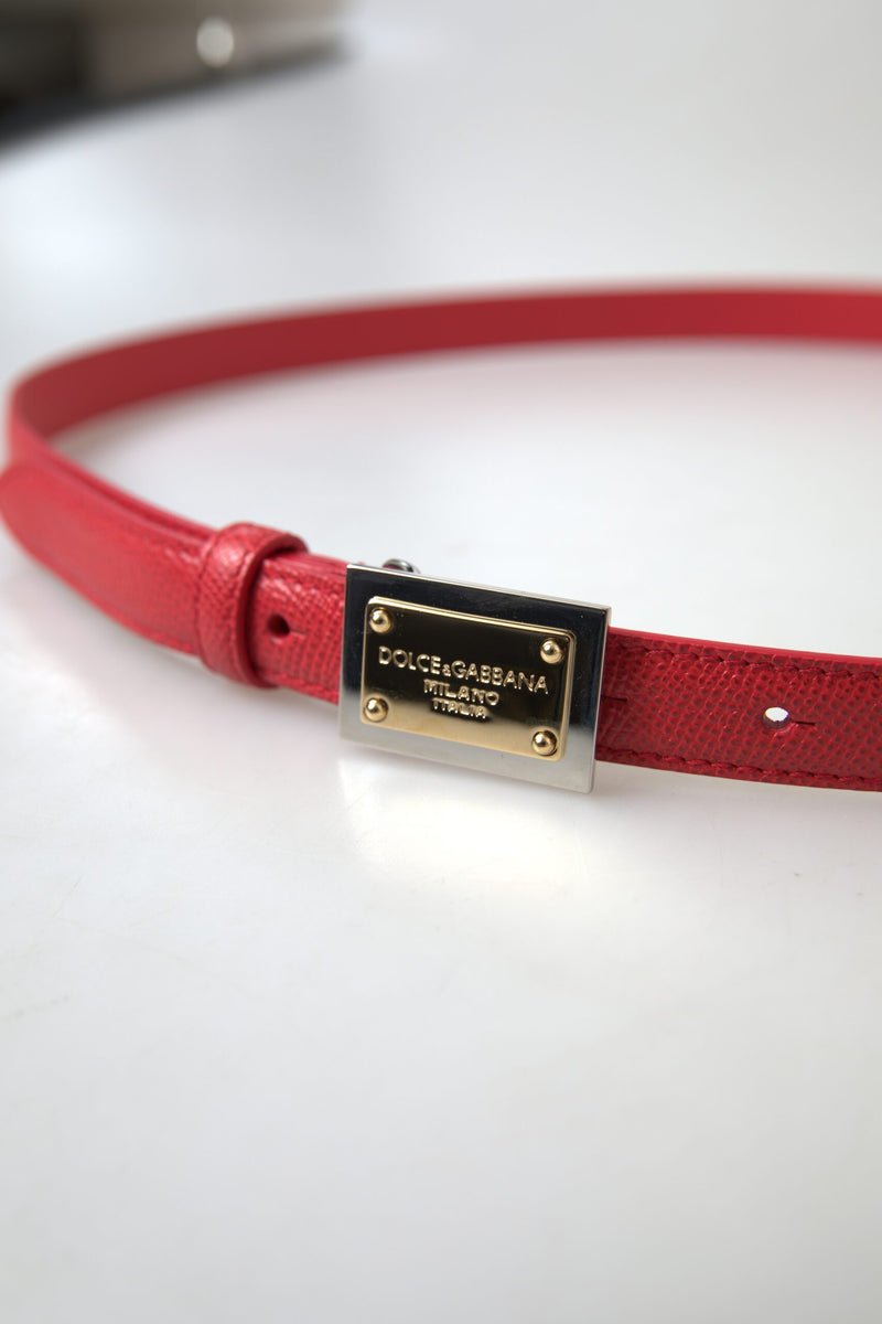 Ceinture de créateurs en cuir rouge élégant