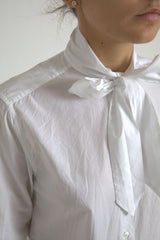 Elegante camicia a manica lunga in cotone bianco