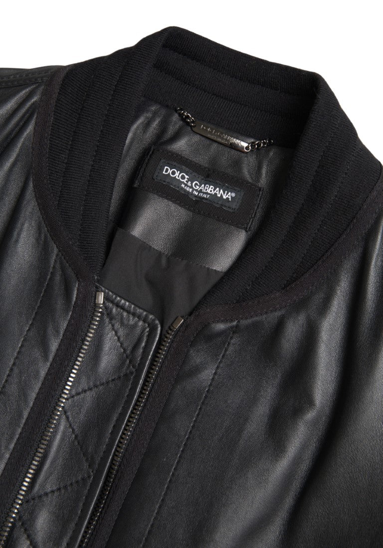 Elegante schwarze Lederbomberjacke