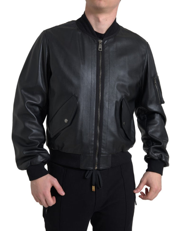 Elegante schwarze Lederbomberjacke