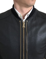 Elegante chaqueta de motociclista de cuero negro