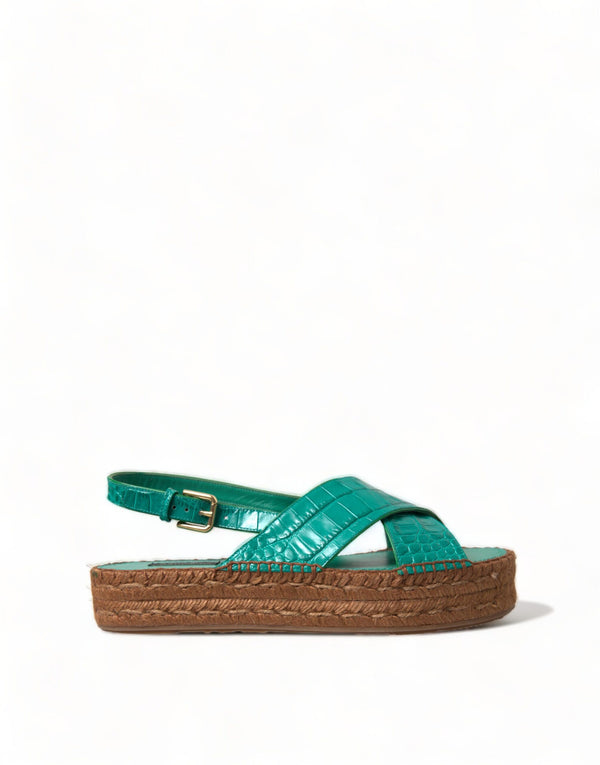 Eleganti sandali della piattaforma di espadrille verde