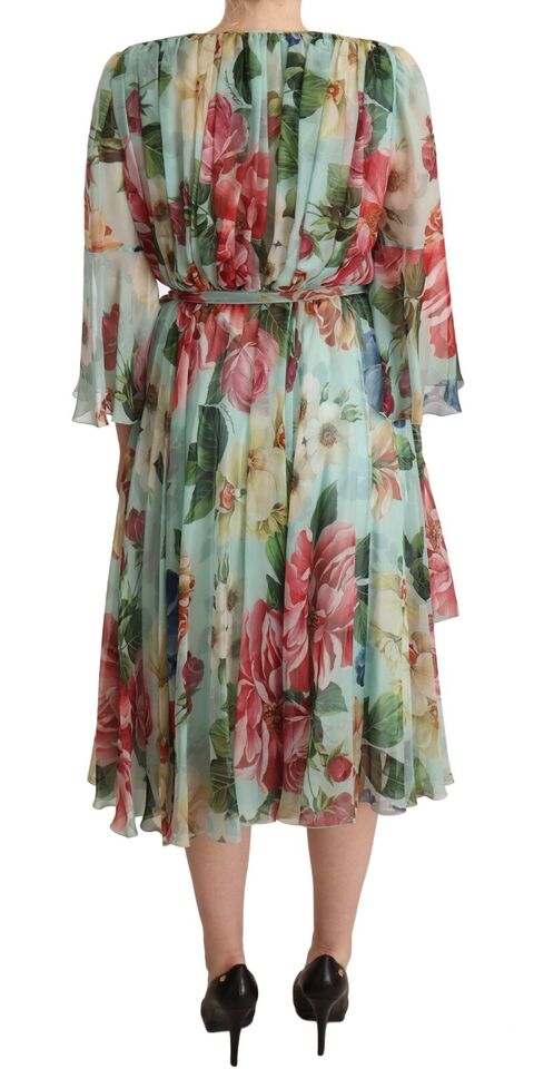 Robe enveloppante midi en soie florale