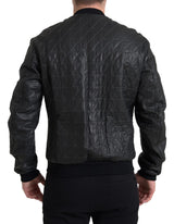 Elegante chaqueta de bombardero de cuero negro