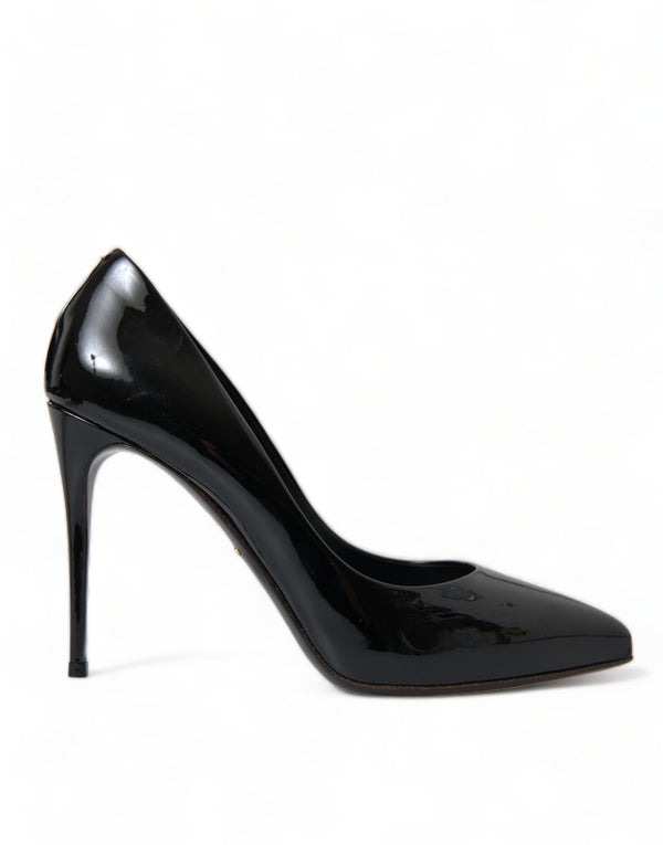 Elegante schwarze Patent -Stiletto -Absätze