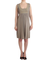 Vestido hasta la rodilla con vaina en beige