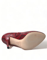 Red Almond Toe Snakeskin Pumps με κάλτσες δαντέλας