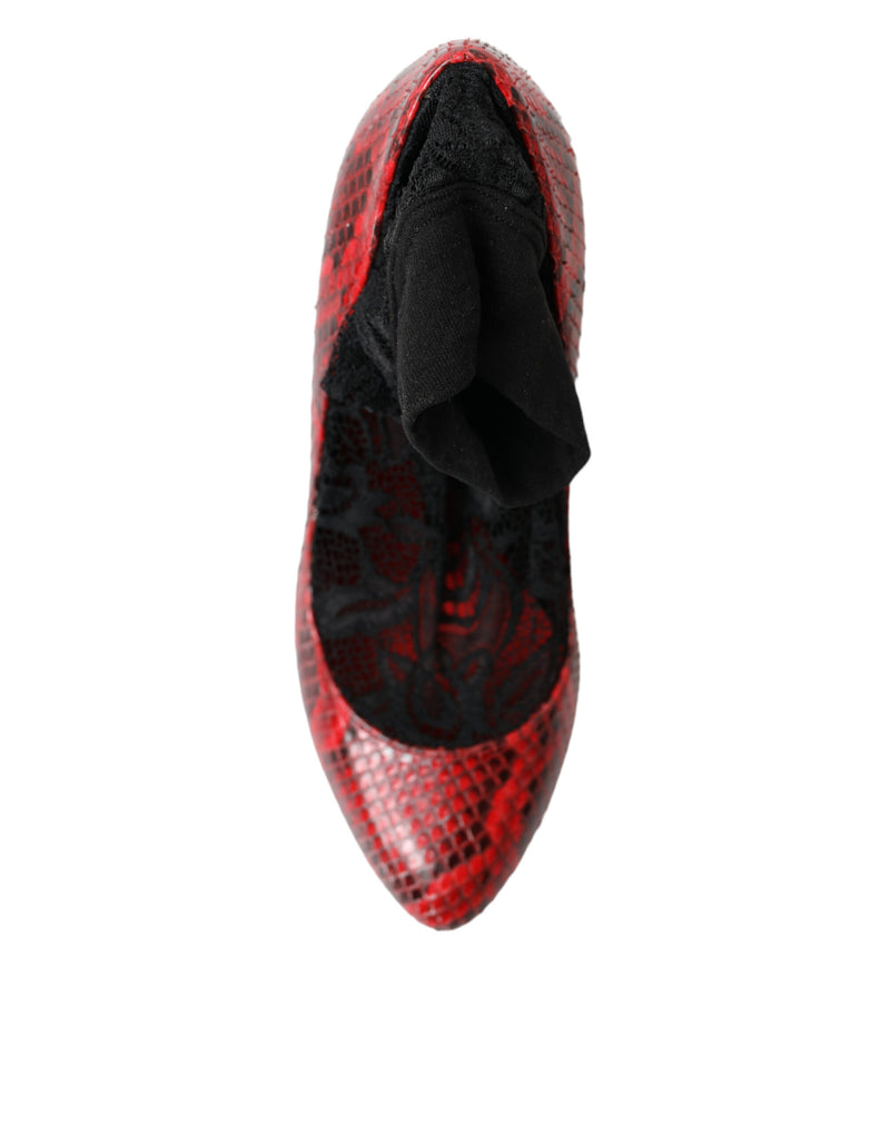 Red Almond Toe Snakeskin Pumps με κάλτσες δαντέλας