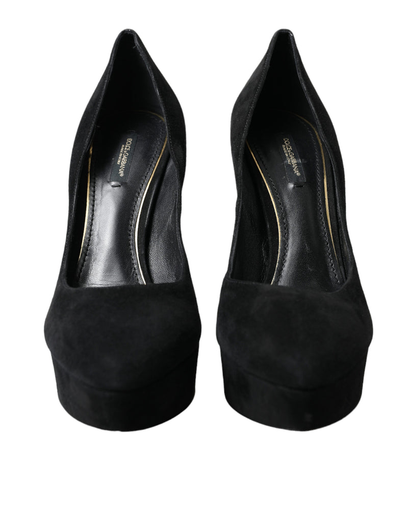 Sophistication des pompes à talons en daim noir