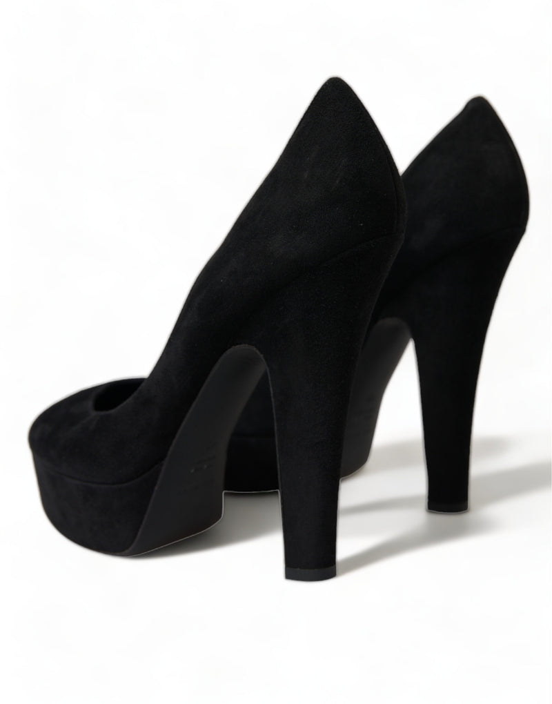 Sophistication des pompes à talons en daim noir