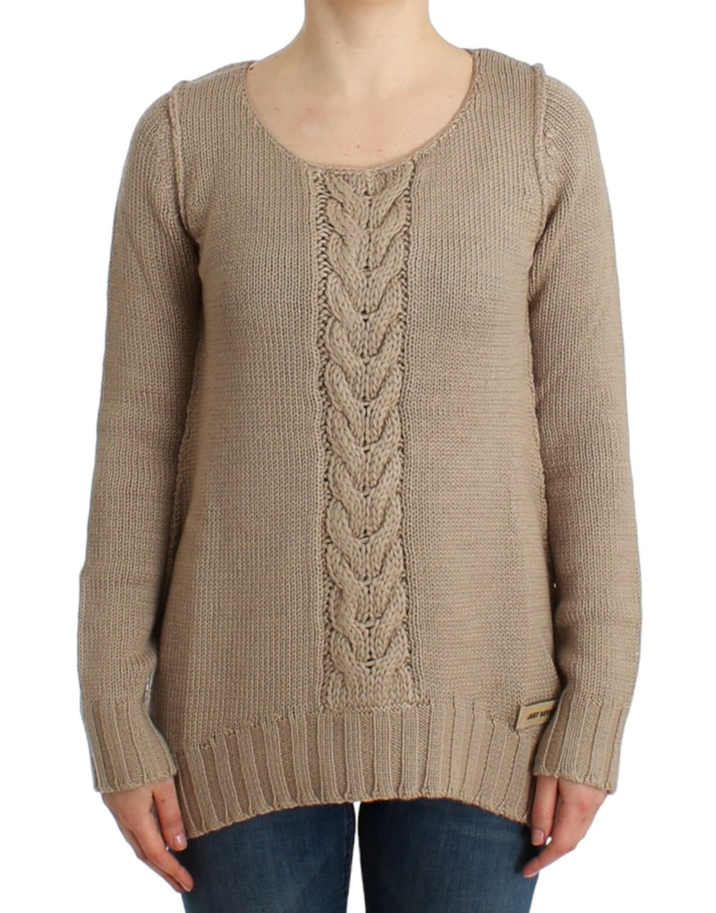 Eleganter beige gestrickter Crew -Nackenpullover