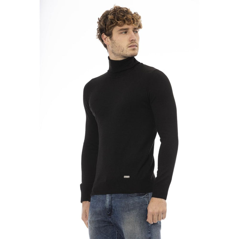 Eleganter Rollkragenpullover mit Monogrammdetails