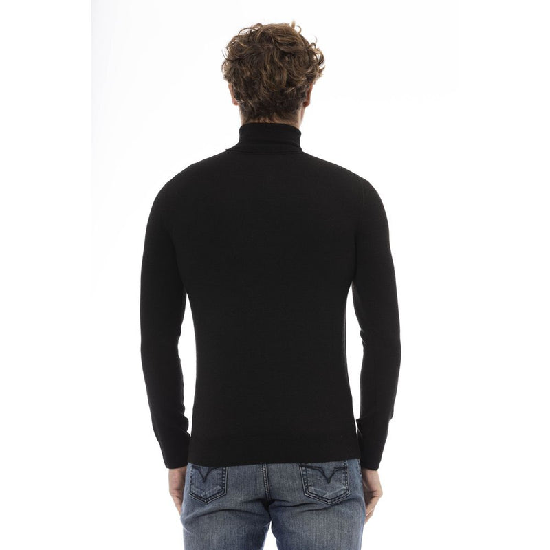 Eleganter Rollkragenpullover mit Monogrammdetails