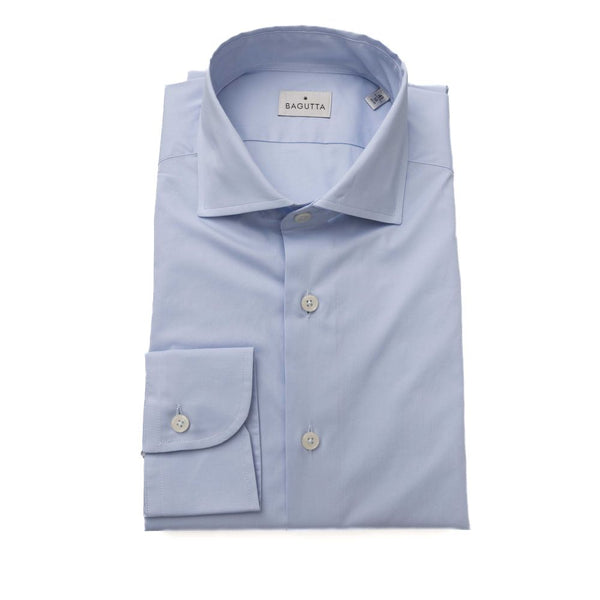 Elegante camicia in forma slim azzurra con colletto francese